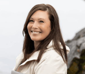 Dr. Alison Chasteen